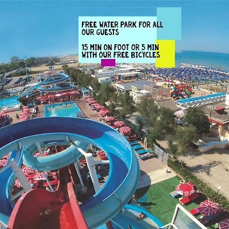 Hotel Giorg - Waterpark Included Rimini Ngoại thất bức ảnh