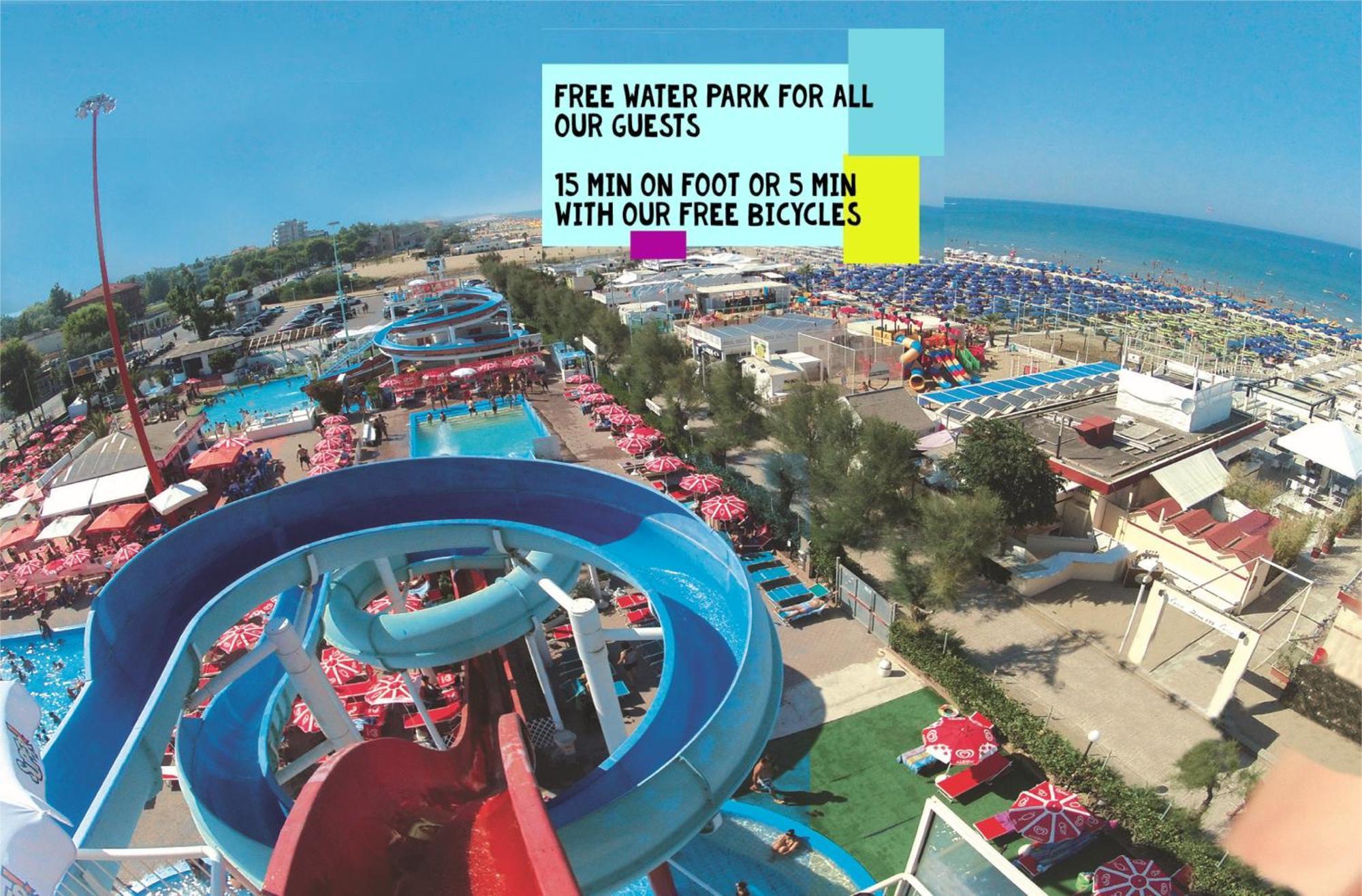 Hotel Giorg - Waterpark Included Rimini Ngoại thất bức ảnh