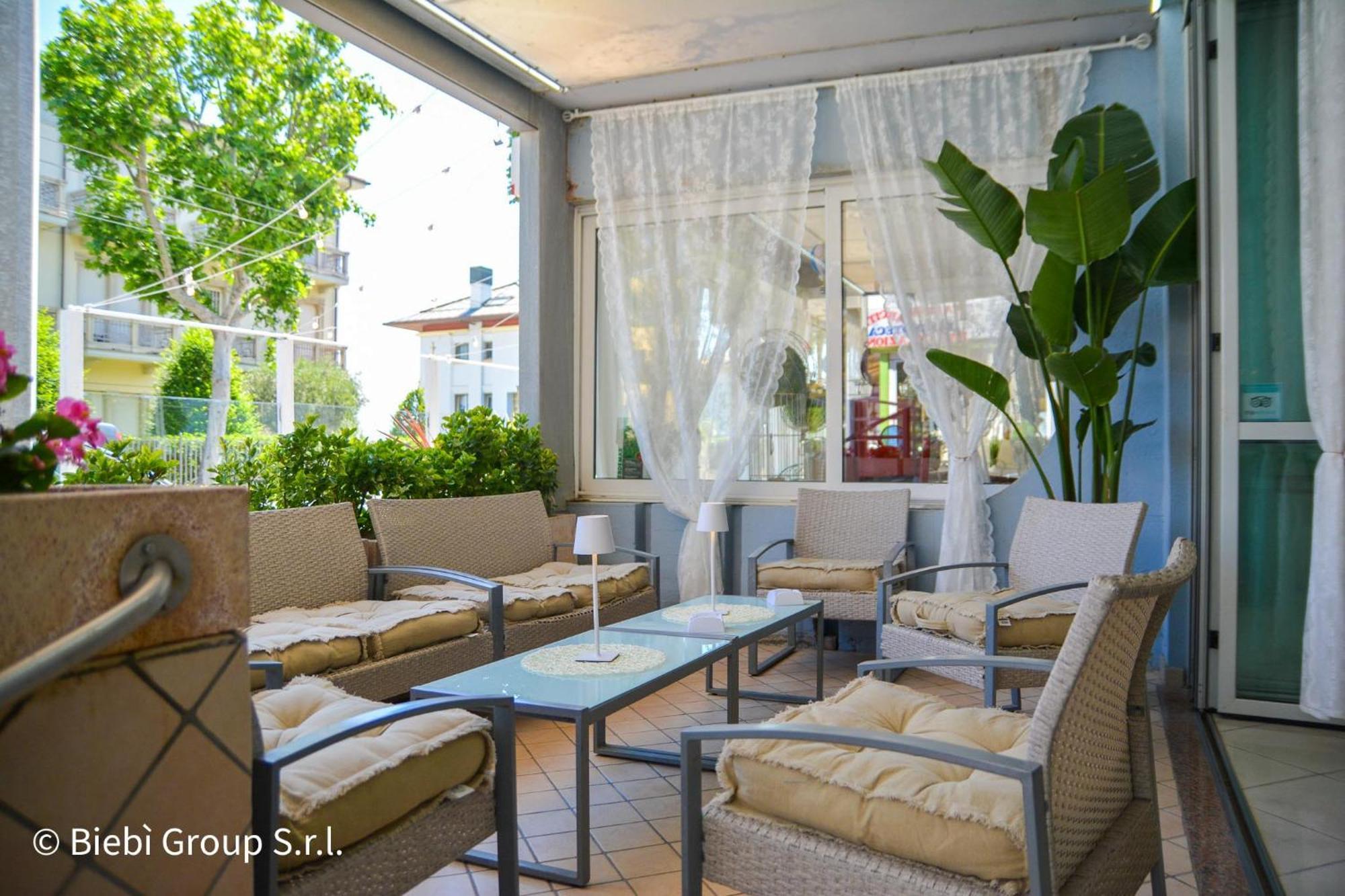 Hotel Giorg - Waterpark Included Rimini Ngoại thất bức ảnh